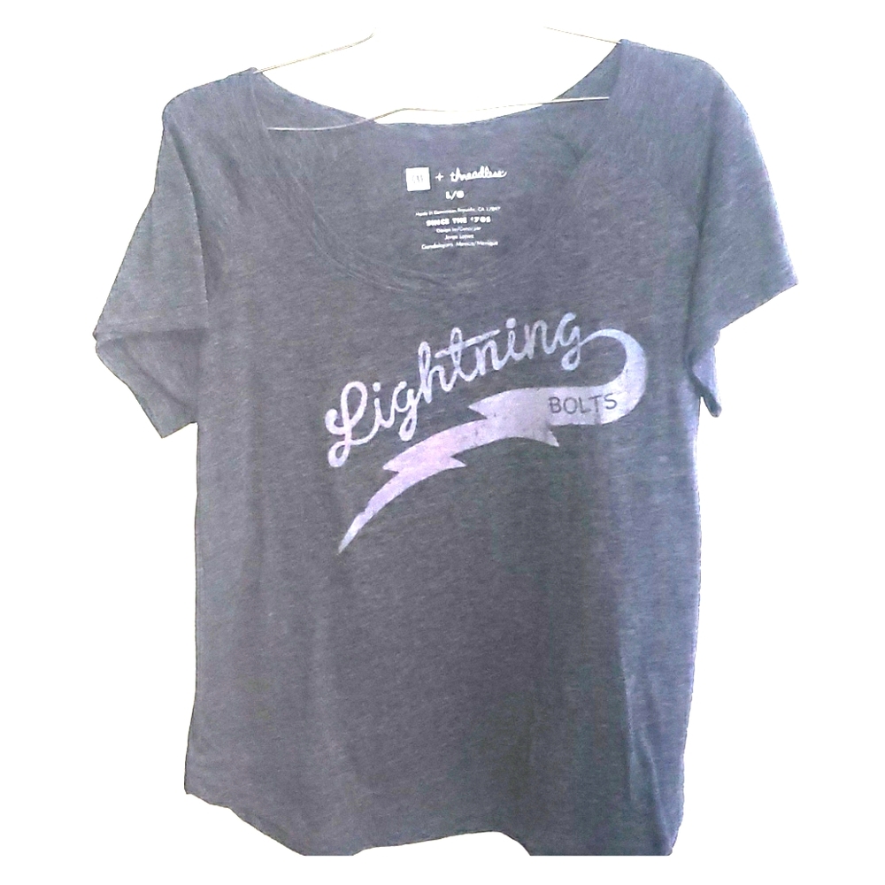 Gray long cropped t-shirt